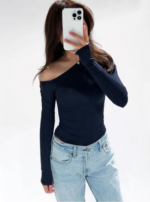 Zoya Top
